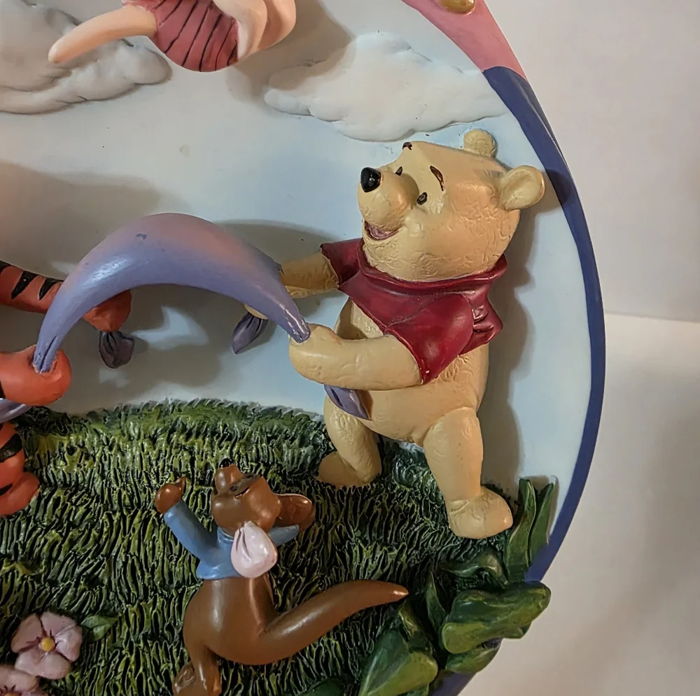 Disney 3D Hip Hip Poohray Decorative Plate Resin Bradford Exchange